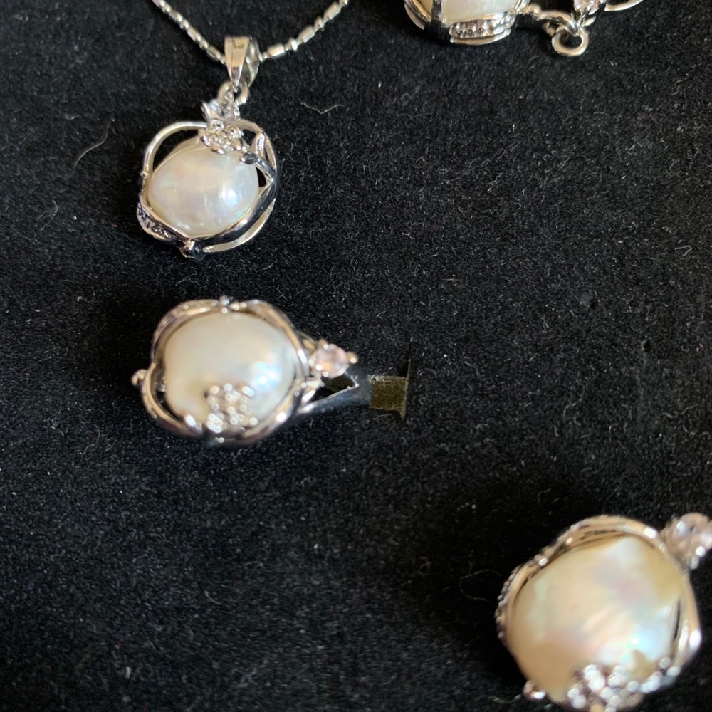 Jewelry set - Picture 2 of 3